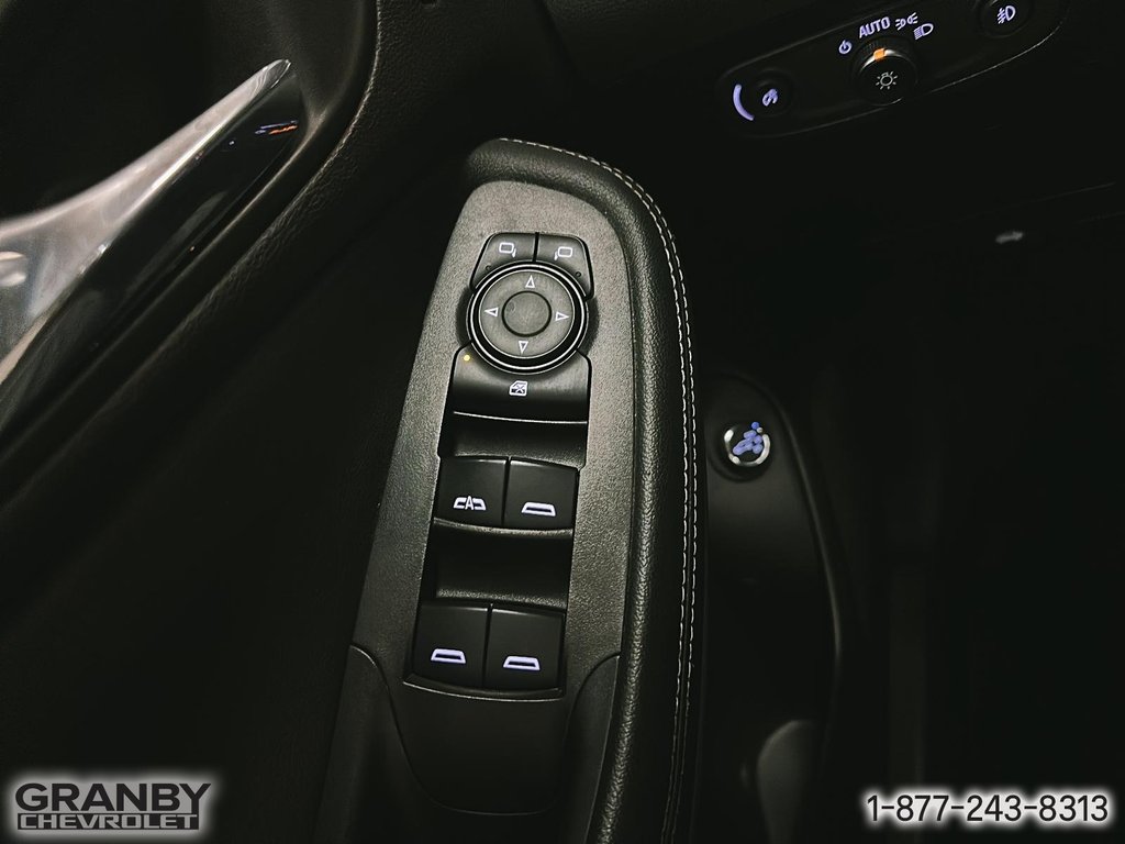 2022 Buick Encore GX Essence AWD in Granby, Quebec - 15 - w1024h768px