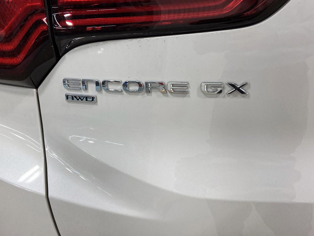 Buick Encore GX  2024 à Granby, Québec - 13 - w1024h768px
