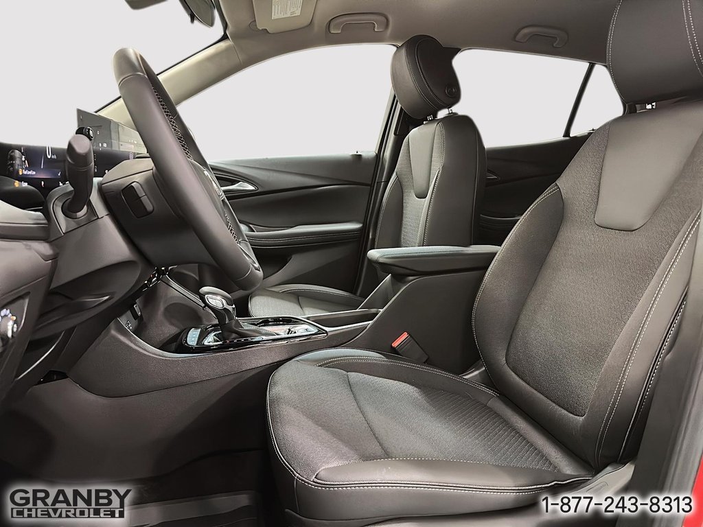Buick Encore GX  2026 à Granby, Québec - 11 - w1024h768px