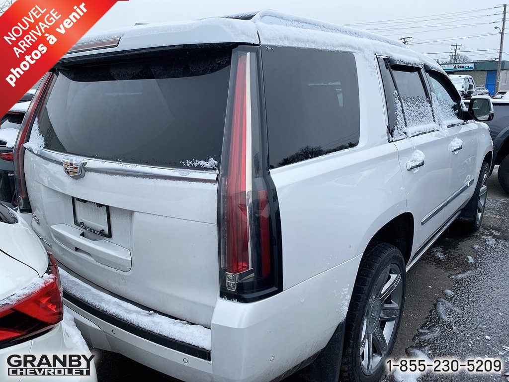 Escalade Premium Luxury 2017 à Granby, Québec - 3 - w1024h768px