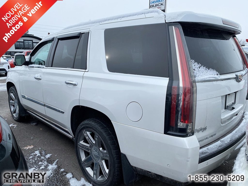 Escalade Premium Luxury 2017 à Granby, Québec - 4 - w1024h768px