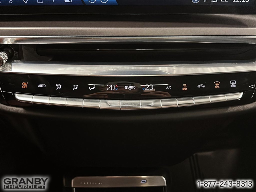 2024 Cadillac LYRIQ in Granby, Quebec - 17 - w1024h768px