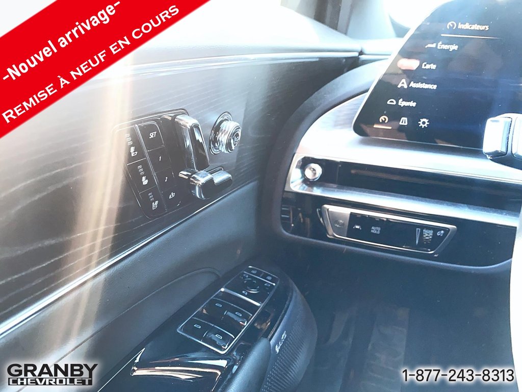 2024 Cadillac LYRIQ in Granby, Quebec - 14 - w1024h768px