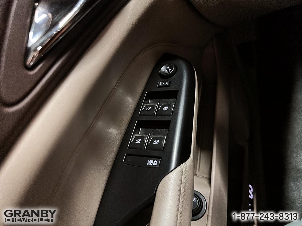 2015 Cadillac SRX Luxury traction av in Granby, Quebec - 14 - w1024h768px