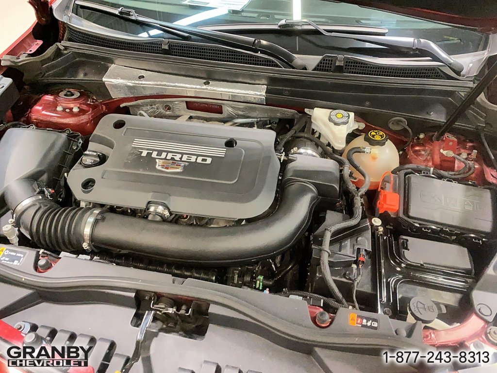 2020 Cadillac XT4 in Granby, Quebec - 12 - w1024h768px