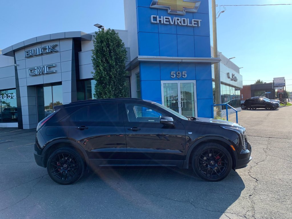 XT4 AWD Sport 2021 à Granby, Québec - 1 - w1024h768px