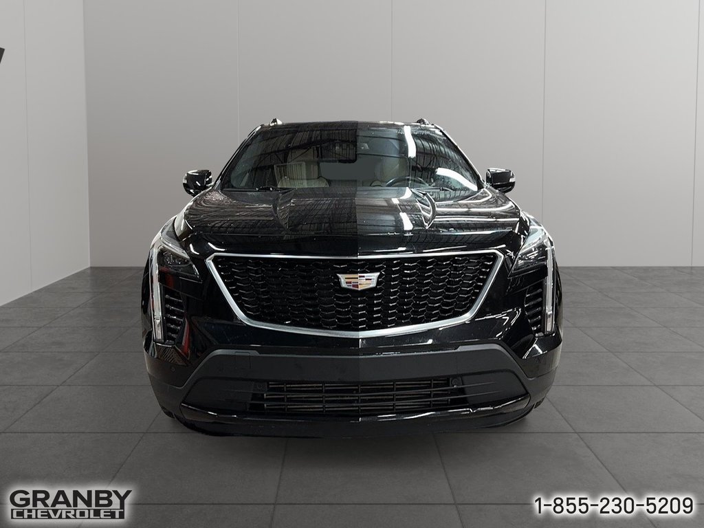 Cadillac XT4 AWD Sport 2021 à Granby, Québec - 2 - w1024h768px