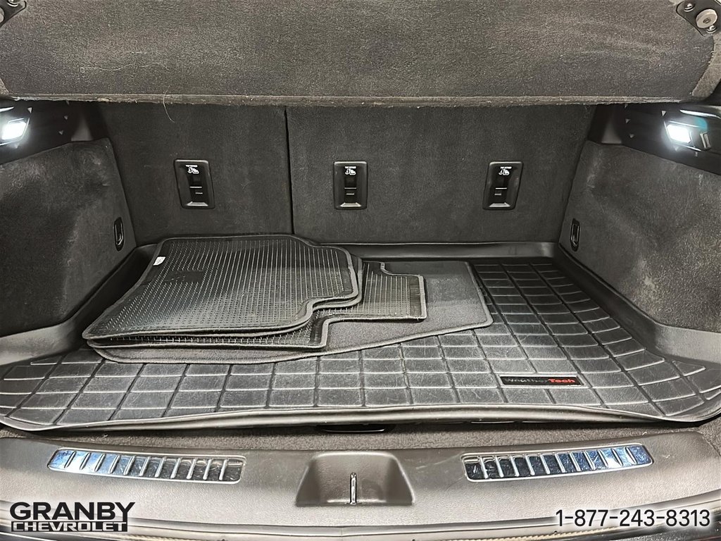 2021 Cadillac XT4 AWD Premium Luxury in Granby, Quebec - 10 - w1024h768px