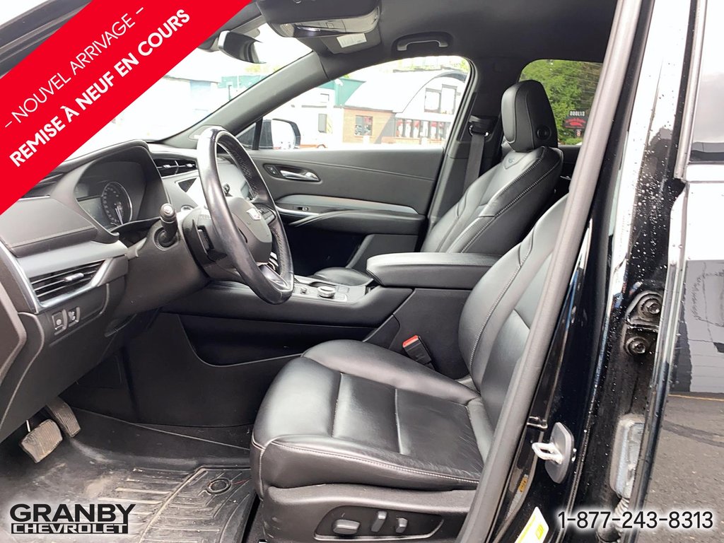 2021 Cadillac XT4 in Granby, Quebec - 10 - w1024h768px