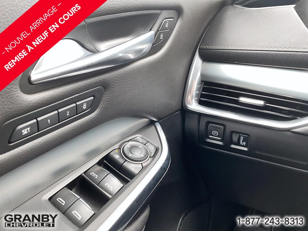 2021 Cadillac XT4 in Granby, Quebec - 12 - w1024h768px