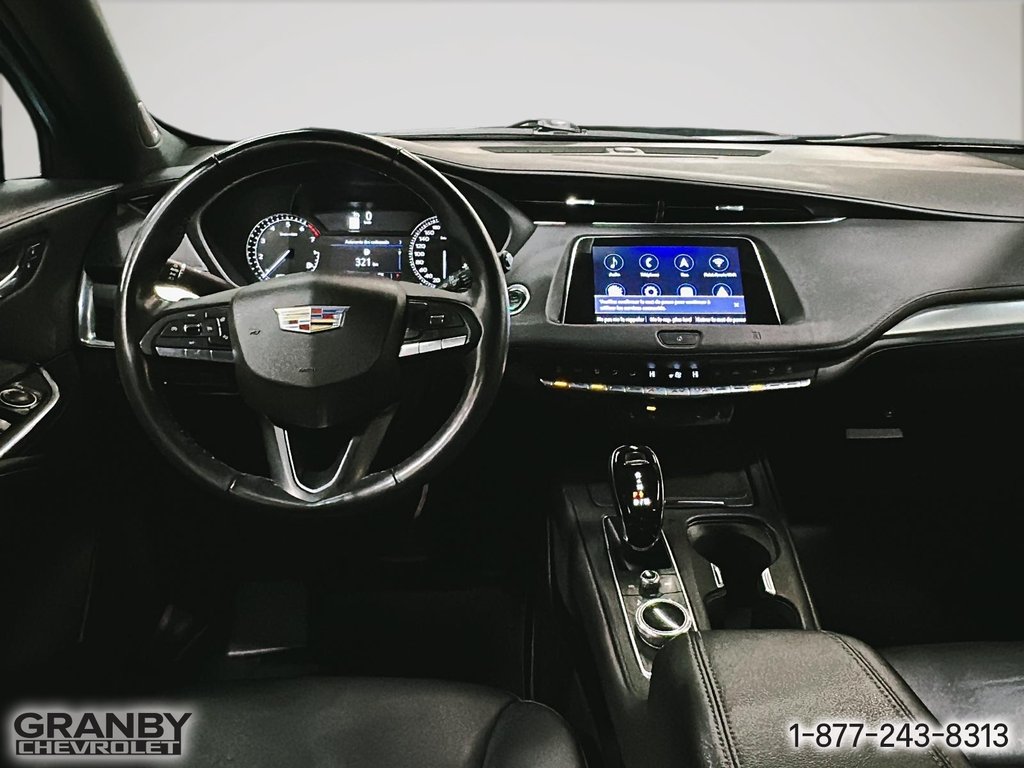 2021 Cadillac XT4 AWD Premium Luxury in Granby, Quebec - 14 - w1024h768px