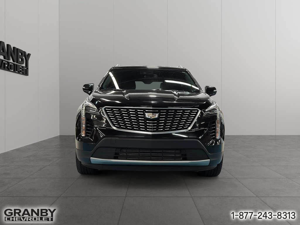 2021 Cadillac XT4 AWD Premium Luxury in Granby, Quebec - 2 - w1024h768px