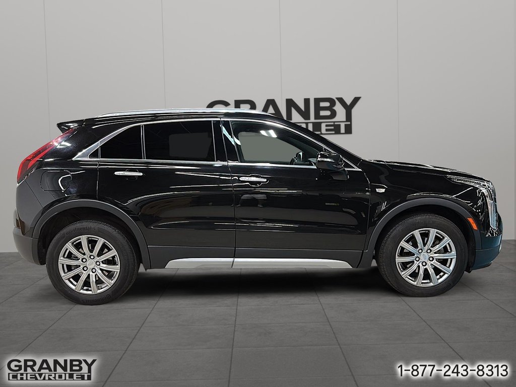 2021 Cadillac XT4 AWD Premium Luxury in Granby, Quebec - 4 - w1024h768px