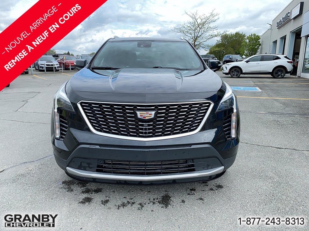 2021 Cadillac XT4 in Granby, Quebec - 2 - w1024h768px