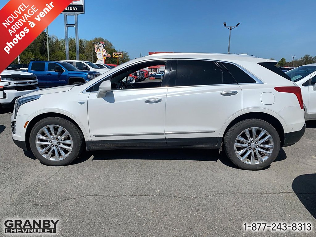 2017 Cadillac XT5 Platinum AWD in Granby, Quebec - 7 - w1024h768px