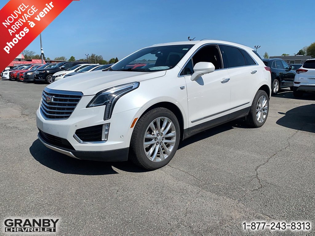 2017 Cadillac XT5 Platinum AWD in Granby, Quebec - 1 - w1024h768px