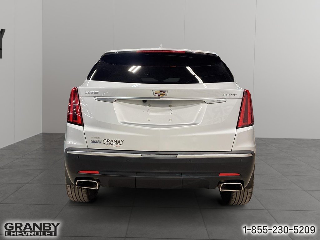2020 Cadillac XT5 in Granby, Quebec - 3 - w1024h768px