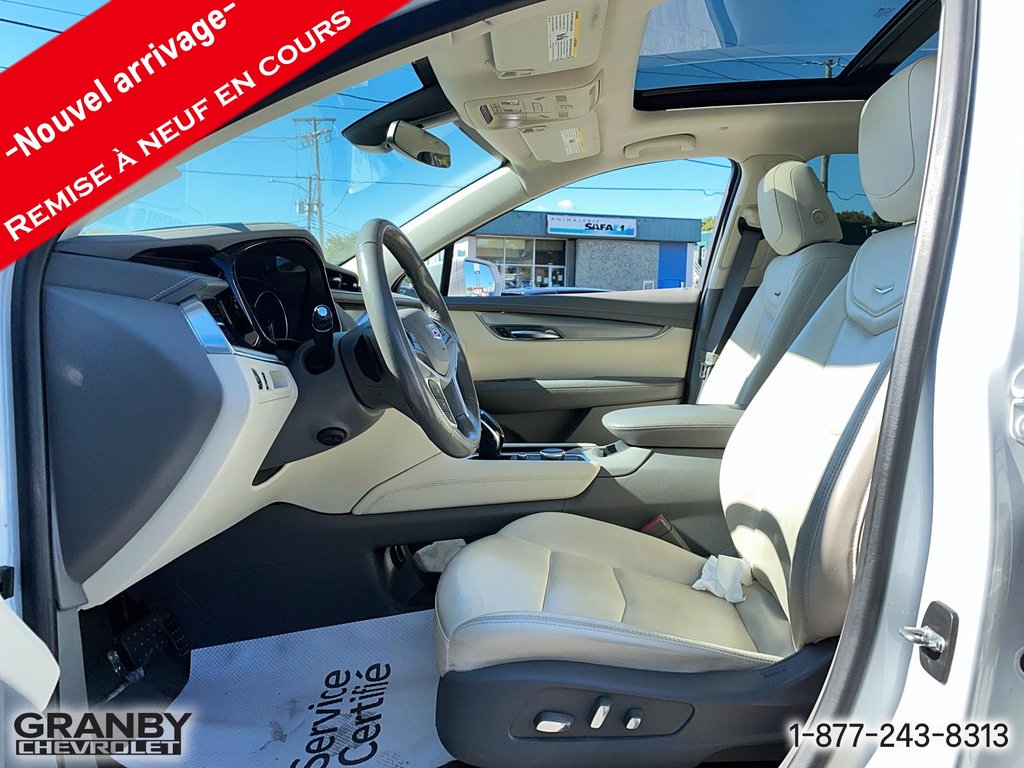2020 Cadillac XT5 in Granby, Quebec - 13 - w1024h768px