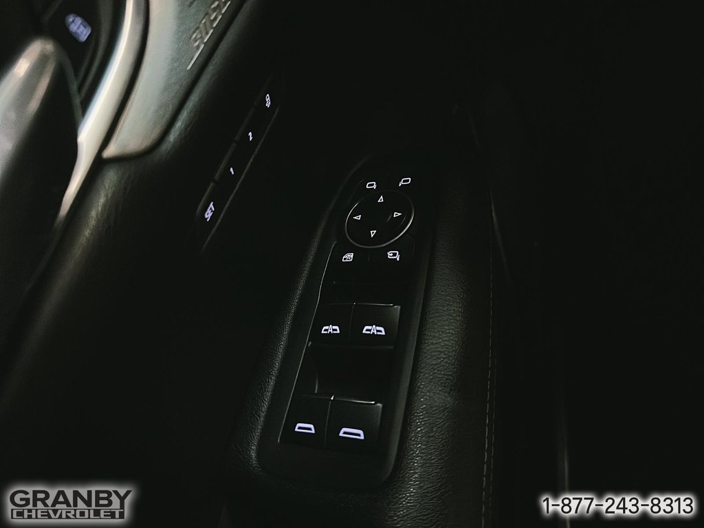 2021 Cadillac XT5 AWD Sport in Granby, Quebec - 15 - w1024h768px