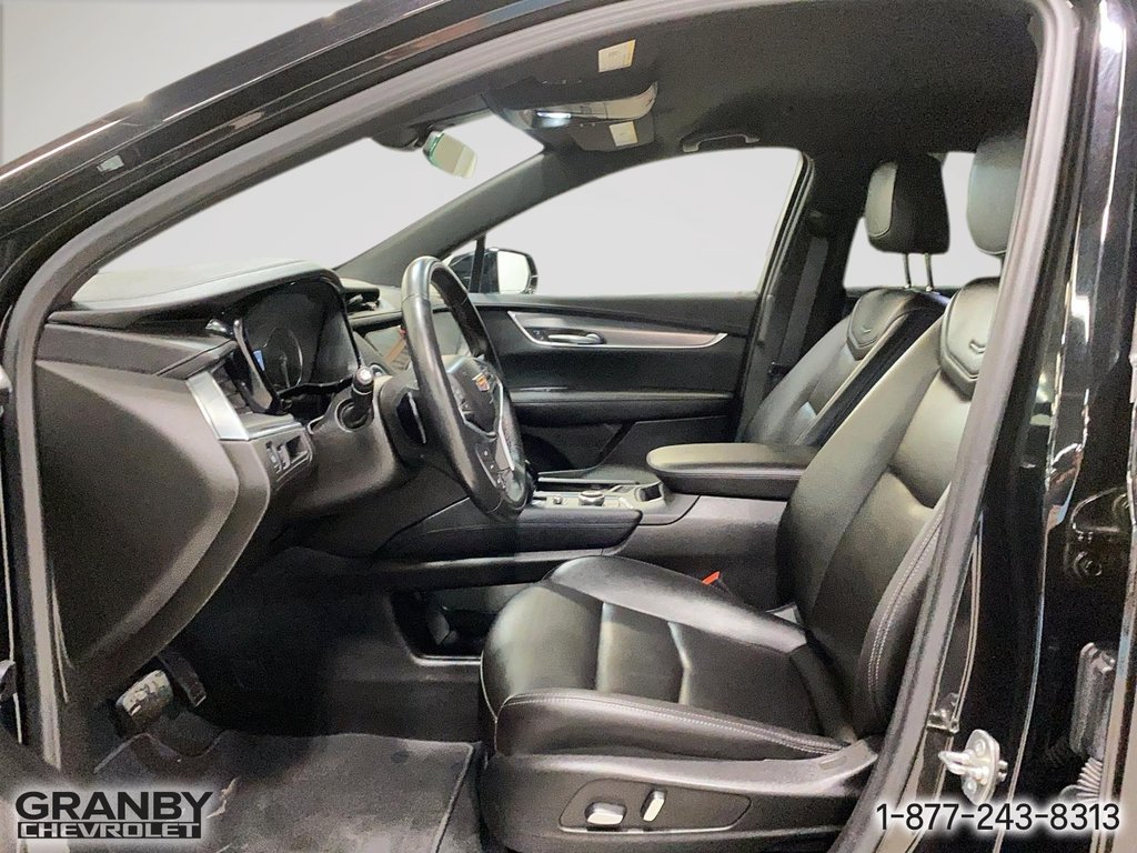 2024 Cadillac XT5 AWD Luxury in Granby, Quebec - 13 - w1024h768px