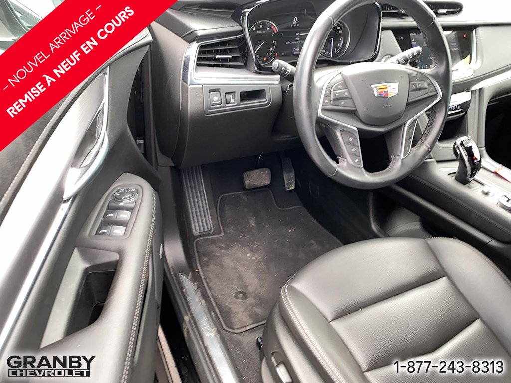 2024 Cadillac XT5 AWD Luxury in Granby, Quebec - 9 - w1024h768px