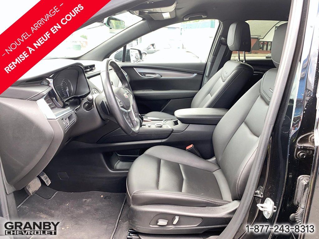 2024 Cadillac XT5 AWD Luxury in Granby, Quebec - 10 - w1024h768px