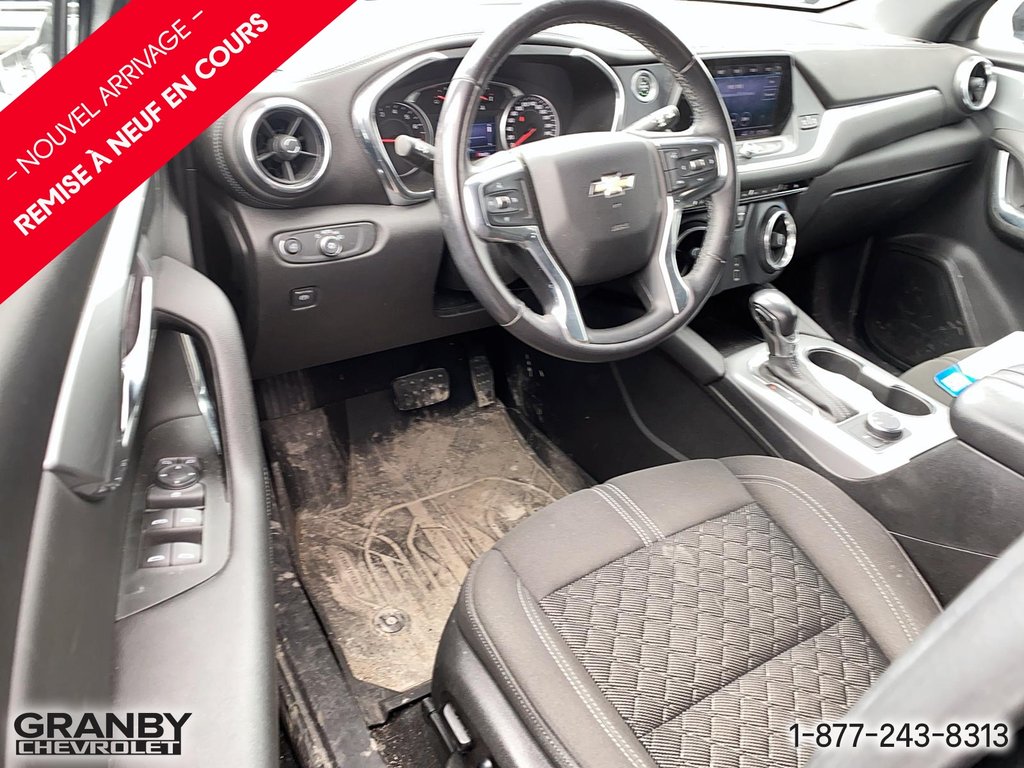 Chevrolet Blazer  2020 à Granby, Québec - 6 - w1024h768px