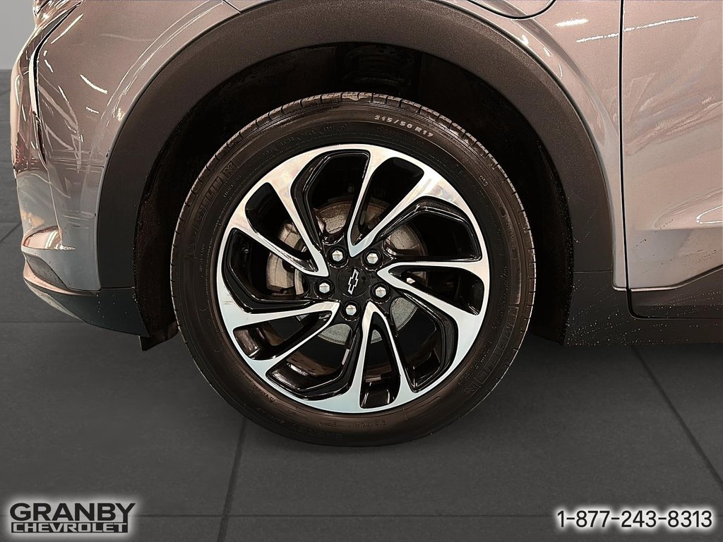 2023 Chevrolet Bolt EUV Premier in Granby, Quebec - 11 - w1024h768px