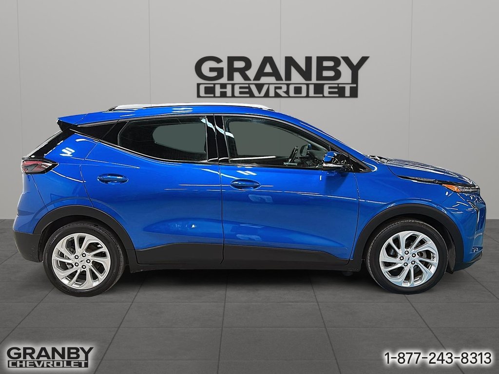 2023 Chevrolet Bolt EUV LT in Granby, Quebec - 4 - w1024h768px