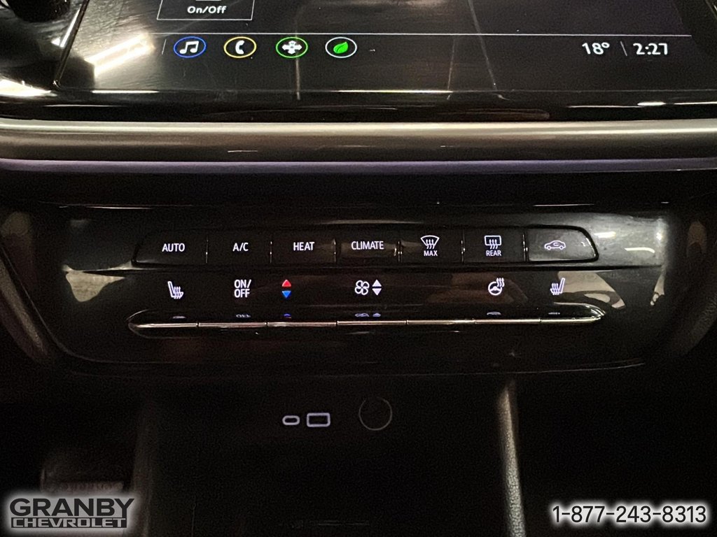 2023 Chevrolet Bolt EUV LT in Granby, Quebec - 19 - w1024h768px