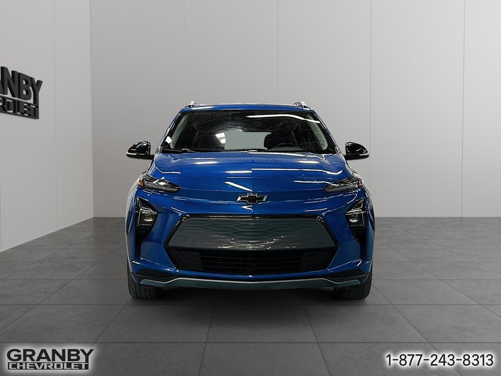 2023 Chevrolet Bolt EUV LT in Granby, Quebec - 2 - w1024h768px