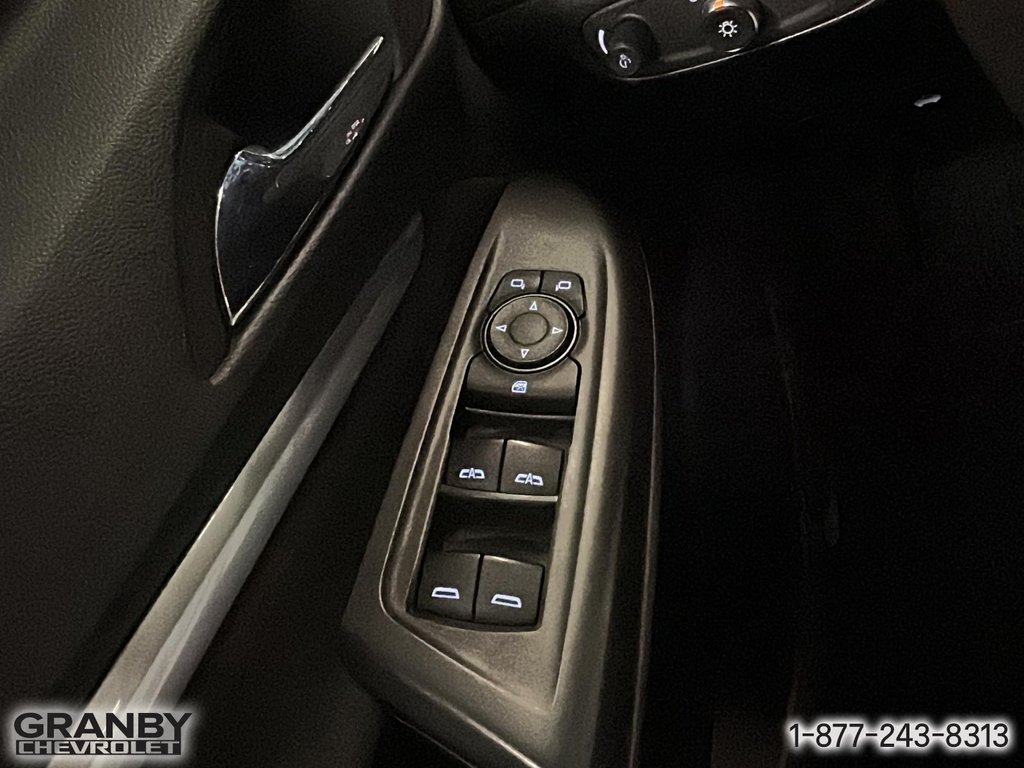 2023 Chevrolet Bolt EUV LT in Granby, Quebec - 15 - w1024h768px