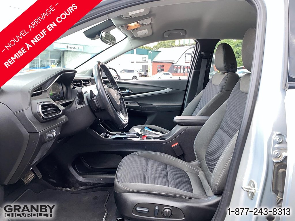 2023 Chevrolet Bolt EUV LT in Granby, Quebec - 11 - w1024h768px