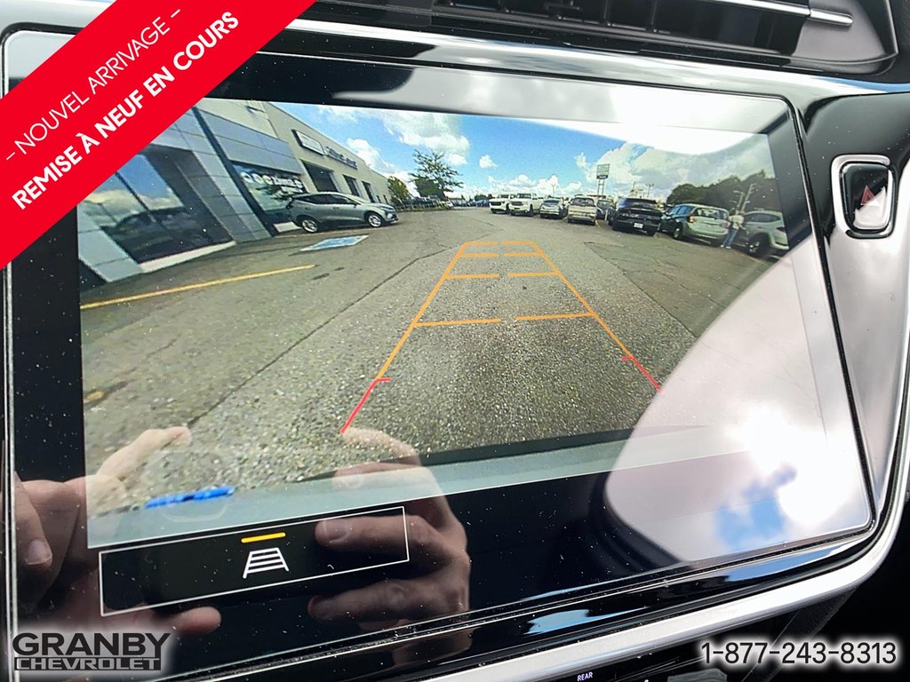 2023 Chevrolet Bolt EUV LT in Granby, Quebec - 17 - w1024h768px
