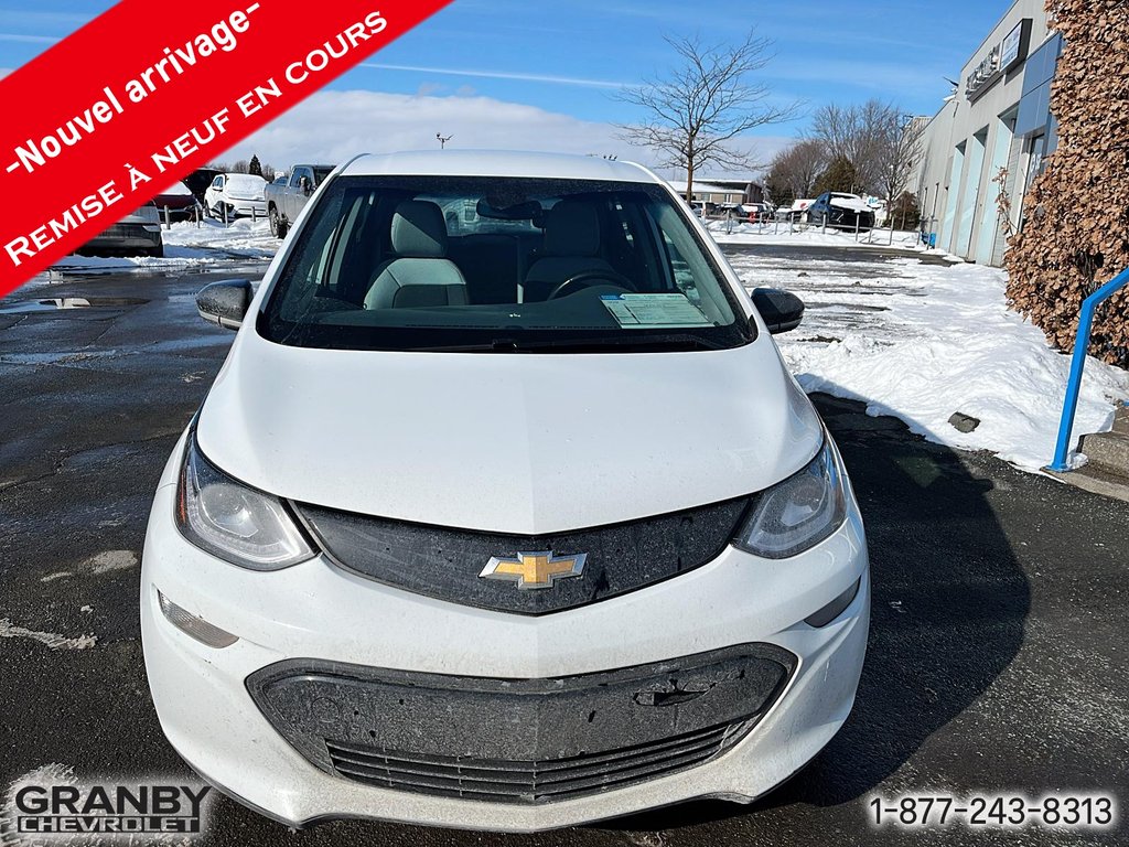 2017 Chevrolet Bolt EV in Granby, Quebec - 3 - w1024h768px