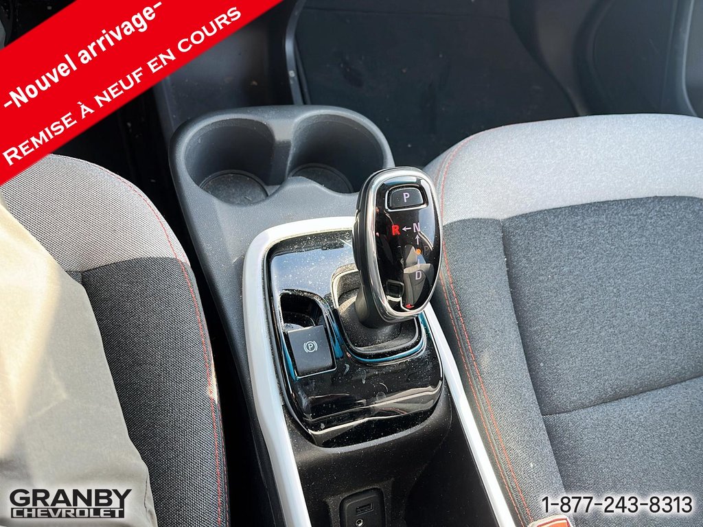 2017 Chevrolet Bolt EV in Granby, Quebec - 12 - w1024h768px