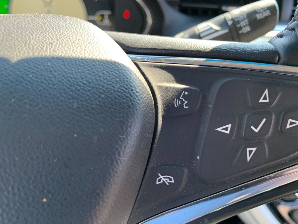 2020 Chevrolet Bolt EV in Granby, Quebec - 14 - w1024h768px