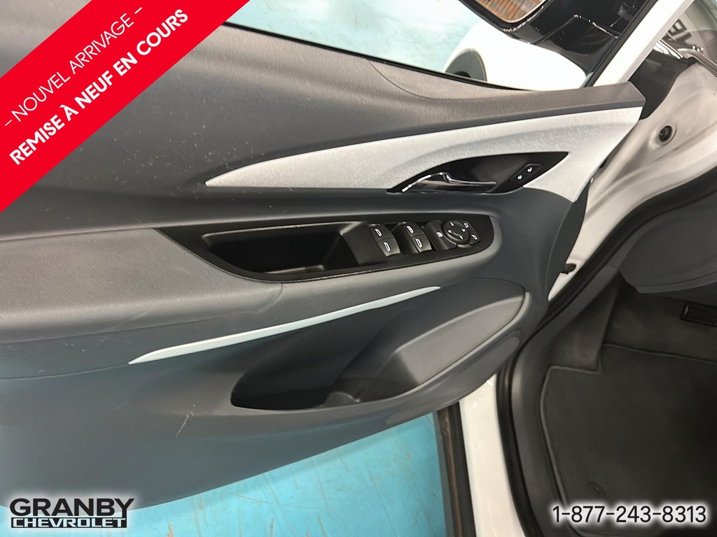 2020 Chevrolet Bolt EV in Granby, Quebec - 11 - w1024h768px