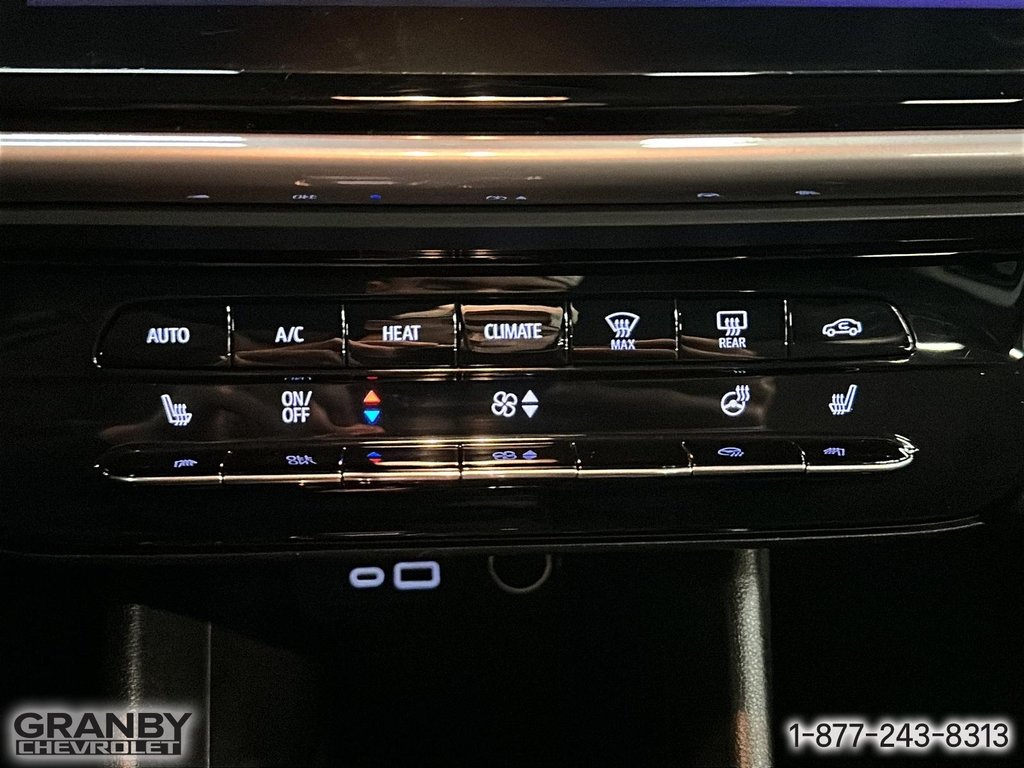 2022 Chevrolet Bolt EV 1LT in Granby, Quebec - 18 - w1024h768px