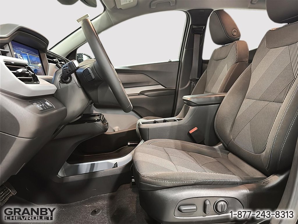 2027 Chevrolet BOLT EV LT (2LT) in Granby, Quebec - 11 - w1024h768px