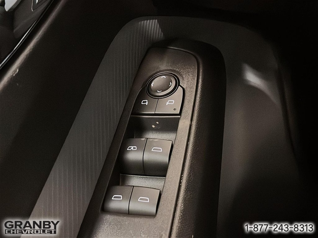 2027 Chevrolet BOLT EV LT (2LT) in Granby, Quebec - 14 - w1024h768px