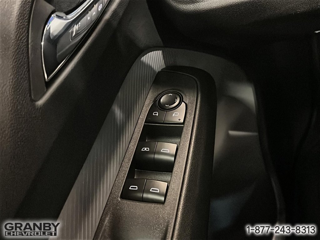 Chevrolet BOLT EV LT (2LT)  2027 à Granby, Québec - 14 - w1024h768px