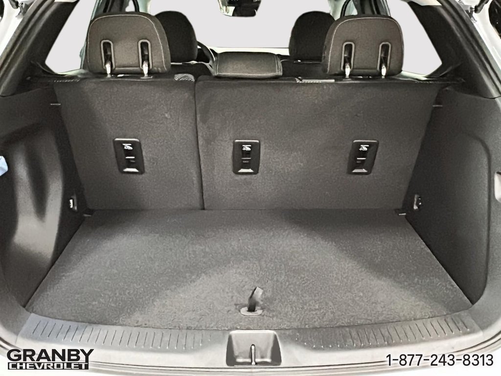 2027 Chevrolet Bolt in Granby, Quebec - 9 - w1024h768px