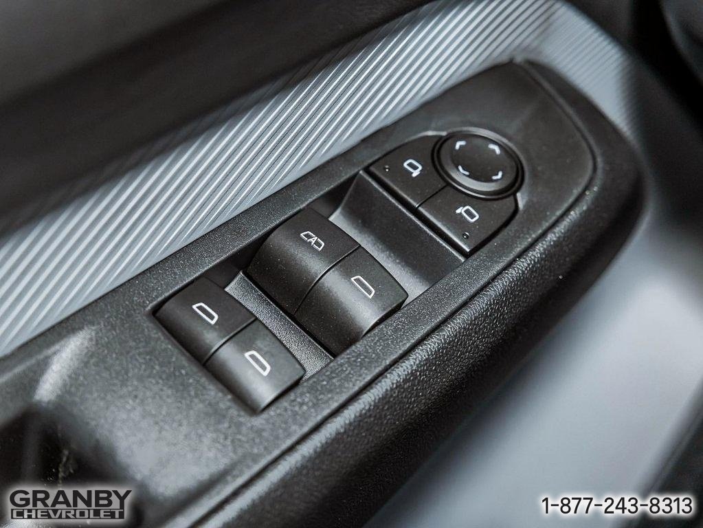 2027 Chevrolet Bolt in Granby, Quebec - 16 - w1024h768px