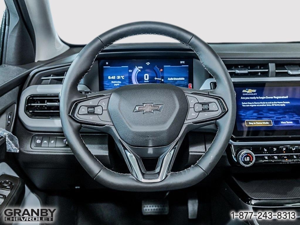 2027 Chevrolet Bolt in Granby, Quebec - 11 - w1024h768px