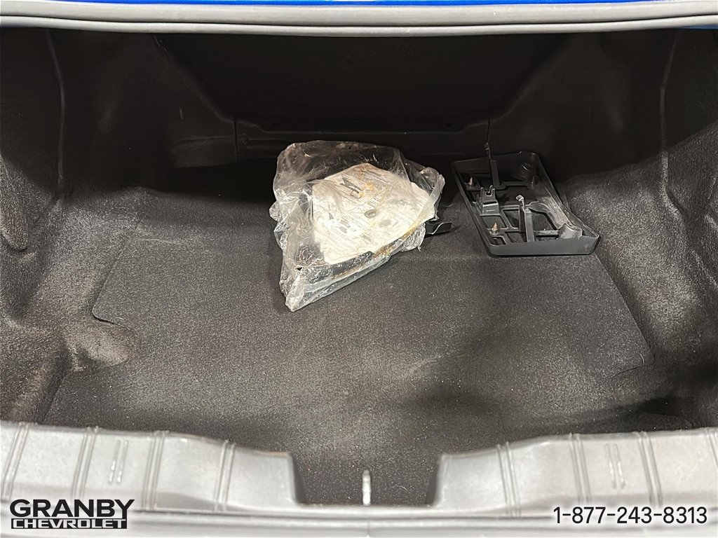 Chevrolet Camaro  2018 à Granby, Québec - 9 - w1024h768px