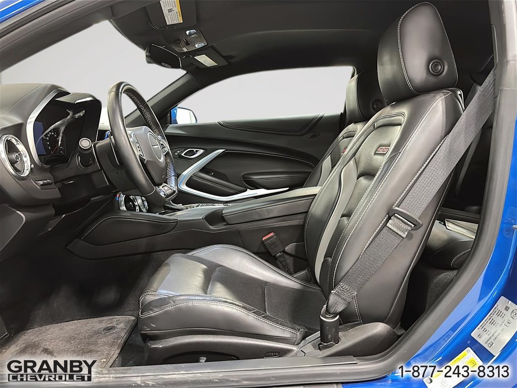 Chevrolet Camaro  2018 à Granby, Québec - 11 - w1024h768px