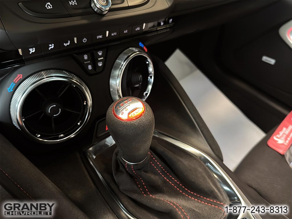 Chevrolet Camaro  2021 à Granby, Québec - 14 - w1024h768px