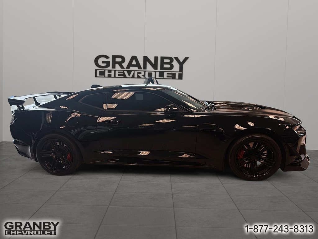 Chevrolet Camaro  2021 à Granby, Québec - 4 - w1024h768px
