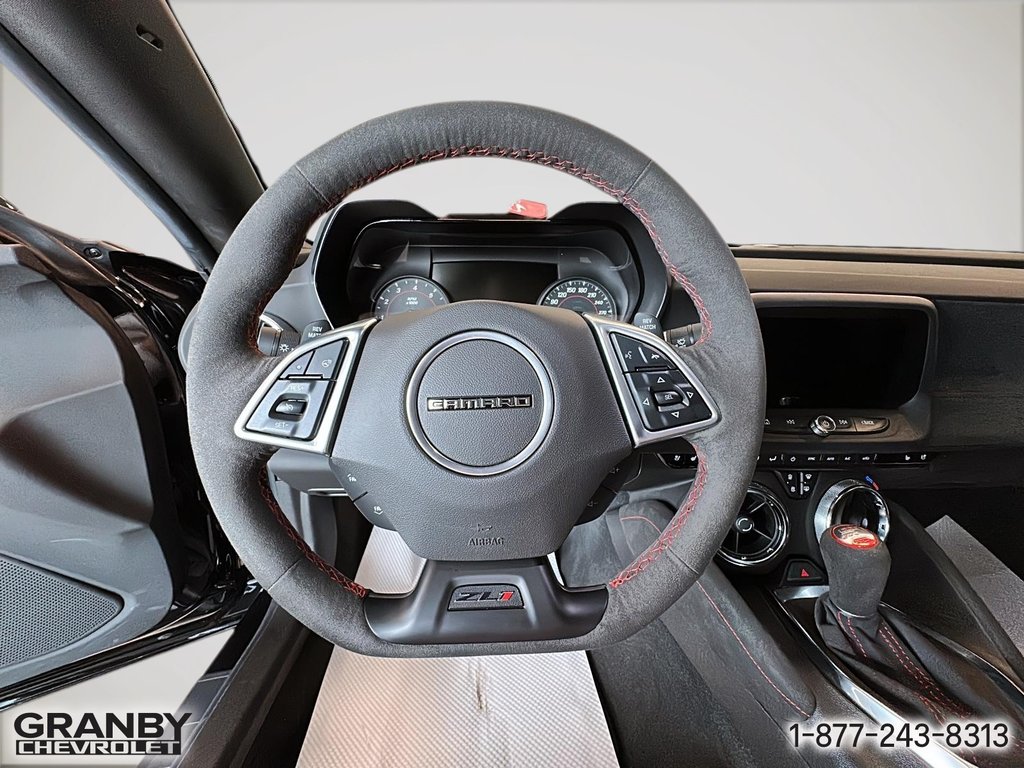 Chevrolet Camaro ZL1 manuelle 1LE TRACKPACK 830 KILO SEULEMENT 2021 à Granby, Québec - 11 - w1024h768px